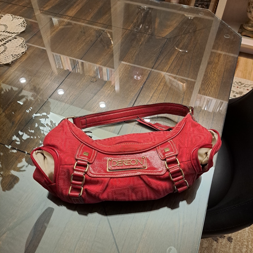 Red DEREON Purse Small